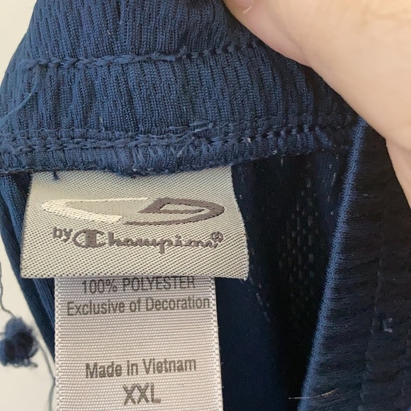 FINAL MARKDOWN Men’s champion shorts xxl - Picture 4 of 4